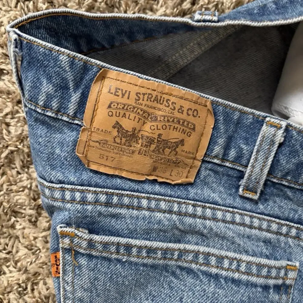 Vintage 80s Levi’s 517 Men’s 34x30 Bootcut Western Faded Cowboy Jeans